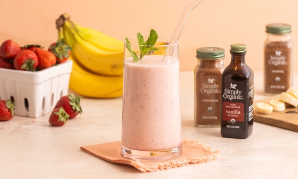 Simply Organic Fruit Smoothie